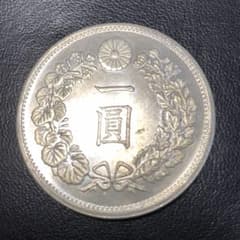 明治8年 一圓銀貨 - メルカリ