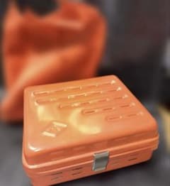 昭和レトロな豆炭あんかです。﻿ 豆炭（まめたん）を燃料とする暖房器具