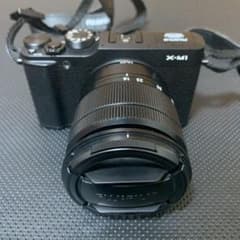 FUJIFILM X−M1 レンズキット ミラーレス一眼カメラのサムネイル