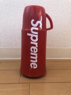 supremeシュプリーム水筒のサムネイル