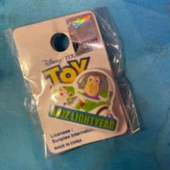 新品！トイストーリー・バズライトイヤー・クロックス用アクセサリーのサムネイル