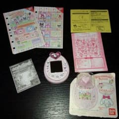 予約品♡たまごっち♡P's♡サンリオたまデコピアス付き♡のサムネイル