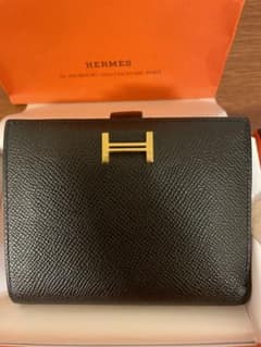 エルメス　べアンコンパクトゴールドのサムネイル