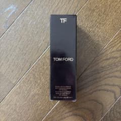【新品・箱付き】TOMFORD シェイドアンドイルミネイト プライマーのサムネイル