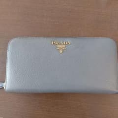 PRADA 長財布のサムネイル