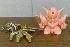 ガシャポン　SDガンダム　太陽騎士ゴッドガンダム(金メッキ・未切り離し)のサムネイル
