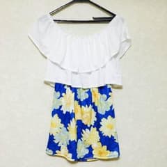 オフショルダー ワンピースのサムネイル