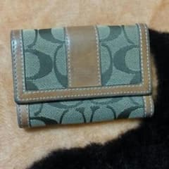 ♪COACH♪二つ折り財布★usedのサムネイル