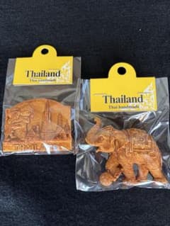 【新品未使用】タイ土産マグネット 2点セット象 寺院 アジアン雑貨 ハンドメイドのサムネイル