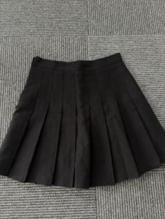 黒 プリーツスカートのサムネイル