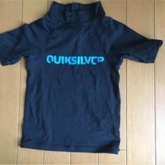 QUIK SILVERのラッシュガードのサムネイル