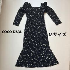 【大幅値下げ】COCO DEAL ココディール花柄ロングワンピーススクエアネックのサムネイル