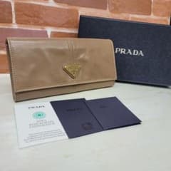 ほぼ未使用 現行モデルPRADA☆鑑定済☆ソフトルックスレザー1MH132財布 ほぼ未使用 現行モデルPRADA☆鑑定済☆ソフトルックスレザー1MH132財布