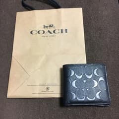 COACH  財布　ふたつ折りのサムネイル