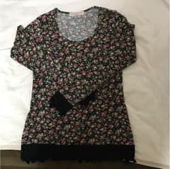 花柄ロンTのサムネイル