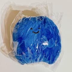 문구와 함께 봉제인형 마스코트 2입니다