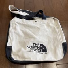 ノースフェイス  トートバックのサムネイル