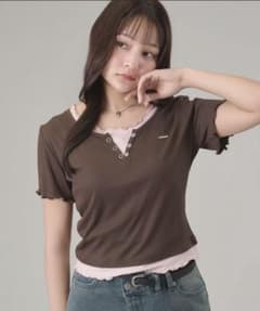 apres jour mignonフェイクレイヤードヘンリートップス ブラウンLのサムネイル