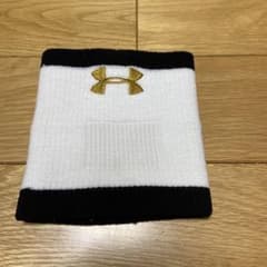 リストバンド【アンダーアーマー】のサムネイル