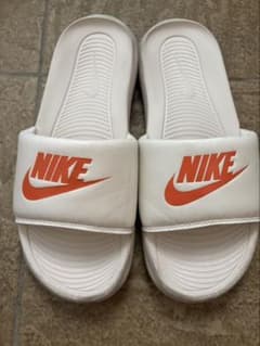 NIKE サンダル べナッシ ナイキ US8 25.5のサムネイル