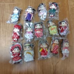激レア☆不二家「ペコちゃん」8cm キーホルダー14個 - メルカリ