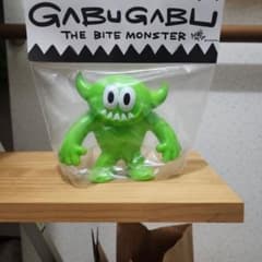 GABUGABU THE BITE MONSTER フィギュア kamakiri 未開封 gabugabu bite monster kamakiriソフビ - メルカリ