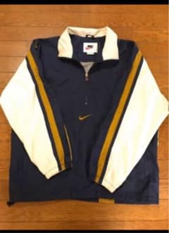 ナイロンジャケット　NIKE 限定色　今だけ1000円引きのサムネイル