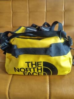 THE NORTH FACE ダッフルバッグ イエローXSのサムネイル