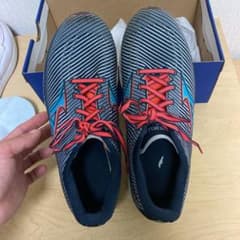 ミズノ リベリオン 27.5cmのサムネイル