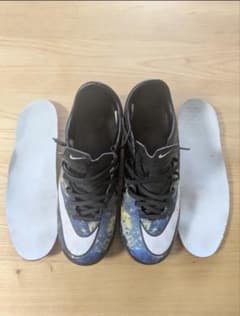 【日曜日までの出品！値下げ可能 】Nike CR7 サッカーシューズのサムネイル