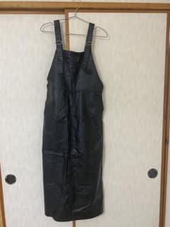 黒いサロペット・オーバーオールのサムネイル