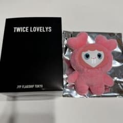 JYP FLAGSHIP TOKYO バッグチャーム TWICE モブリー モモ - メルカリ