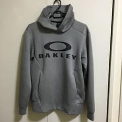 オークリー パーカー　Mサイズのサムネイル