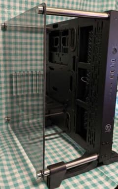 ジャンク扱い】Thermaltake オープンフレーム Core P3 TG。 - メルカリ