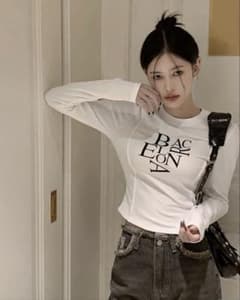 Tシャツ トップス 白 ホワイト 韓国のサムネイル