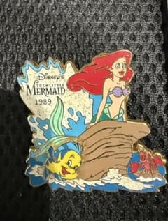 ディズニー ピンバッジ ピンバッチ リトルマーメイド アリエル - メルカリ