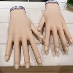 JNEC 認定モデルハンド 骨折なし - メルカリ