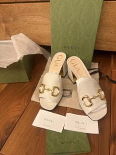 新品GUCCIホースビットヒールミュールサンダル36 23センチホワイト　グッチ 新品GUCCIホースビットヒールミュールサンダル36 23センチホワイト