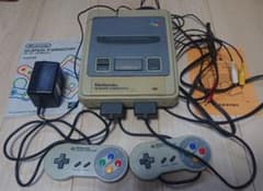 スーパーファミコン【実働本体】ケーブル、コントローラ×2のサムネイル