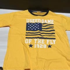 黄色のTシャツのサムネイル