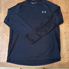 UNDER ARMOUR 長袖カットソー ブラック　Mのサムネイル
