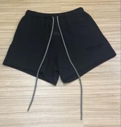 ESSENTIALS ブラック ショートパンツ XS 試着のみ ESSENTIALS ブラック ショートパンツ XS 試着のみ - メルカリ