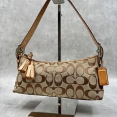 COACH Archive OneShoulderbag poach y2k - メルカリ