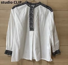 【studio CLIP】ホワイト 七分袖 シャツ 黒刺繍のサムネイル
