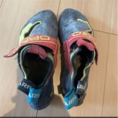 ボルダリングシューズ　SCARPA ドラゴ　サイズは40 登山用品のサムネイル