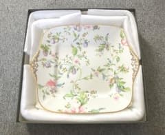新品未使用】WEDGWOOD スウィートプラム 大皿 ブレッド＆バター