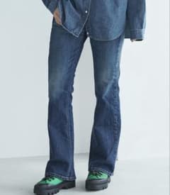 サムシング　リサ　フレアパンツ　エドウィン