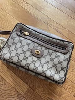 極美品!GUCCI GGキャンバスクラッチバッグのサムネイル