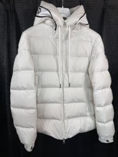 MONCLER ダウンジャケット ホワイト フードロゴのサムネイル