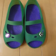Crocs キッズ サンダル c10のサムネイル
